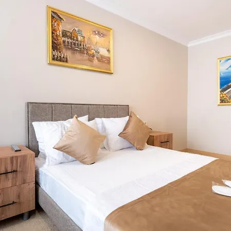 The New Hotel