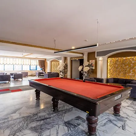 The New Hotel
