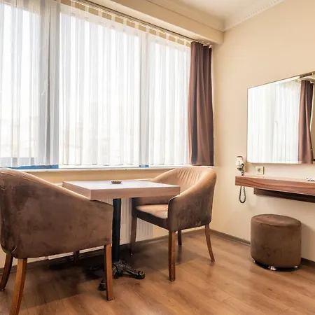 Hotel The New *