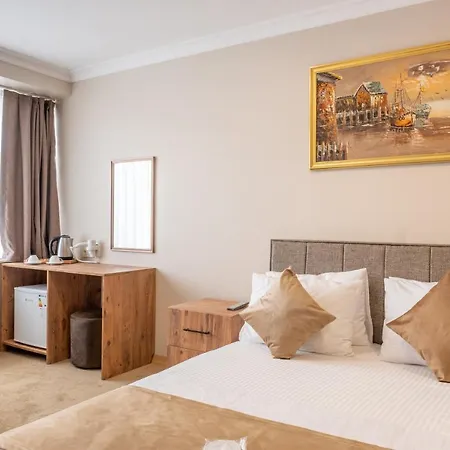 The New Hotel *