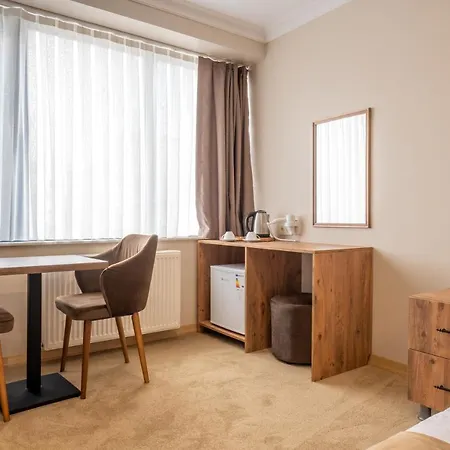 The New Hotel *